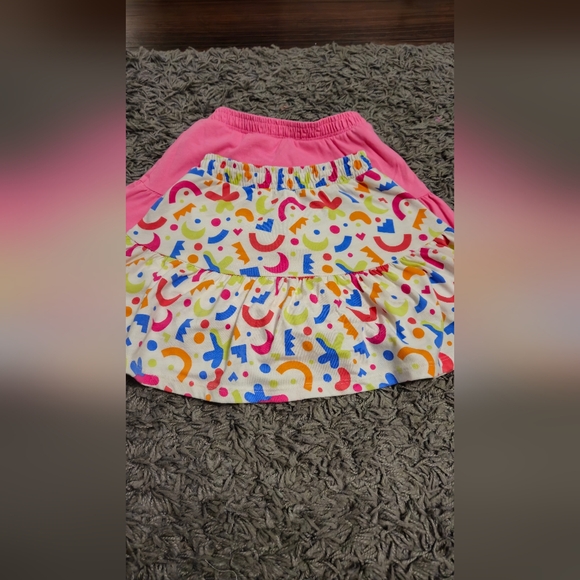 3 girls skorts size small (6) - Picture 2 of 9
